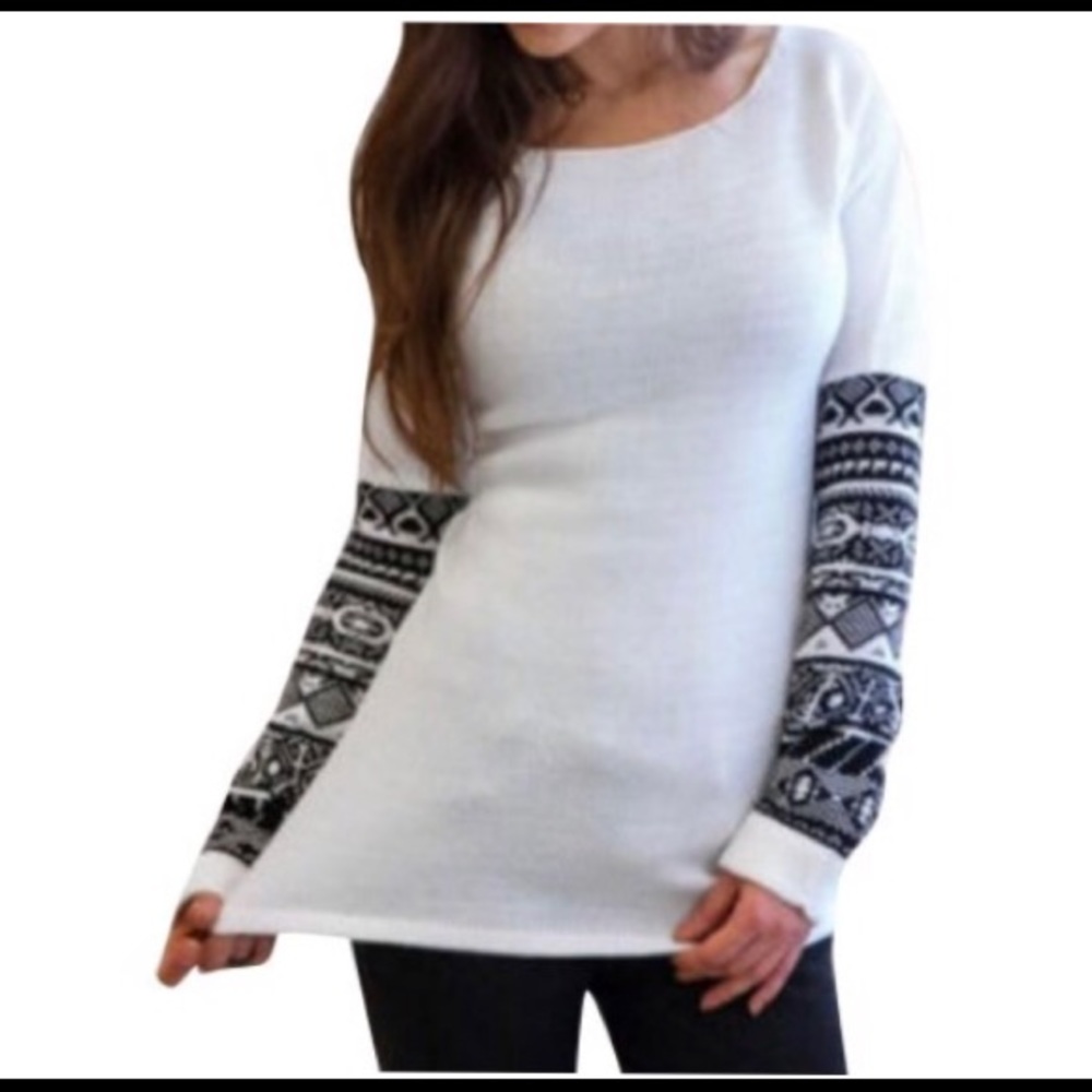 💫NEW! 💫Geometric Top